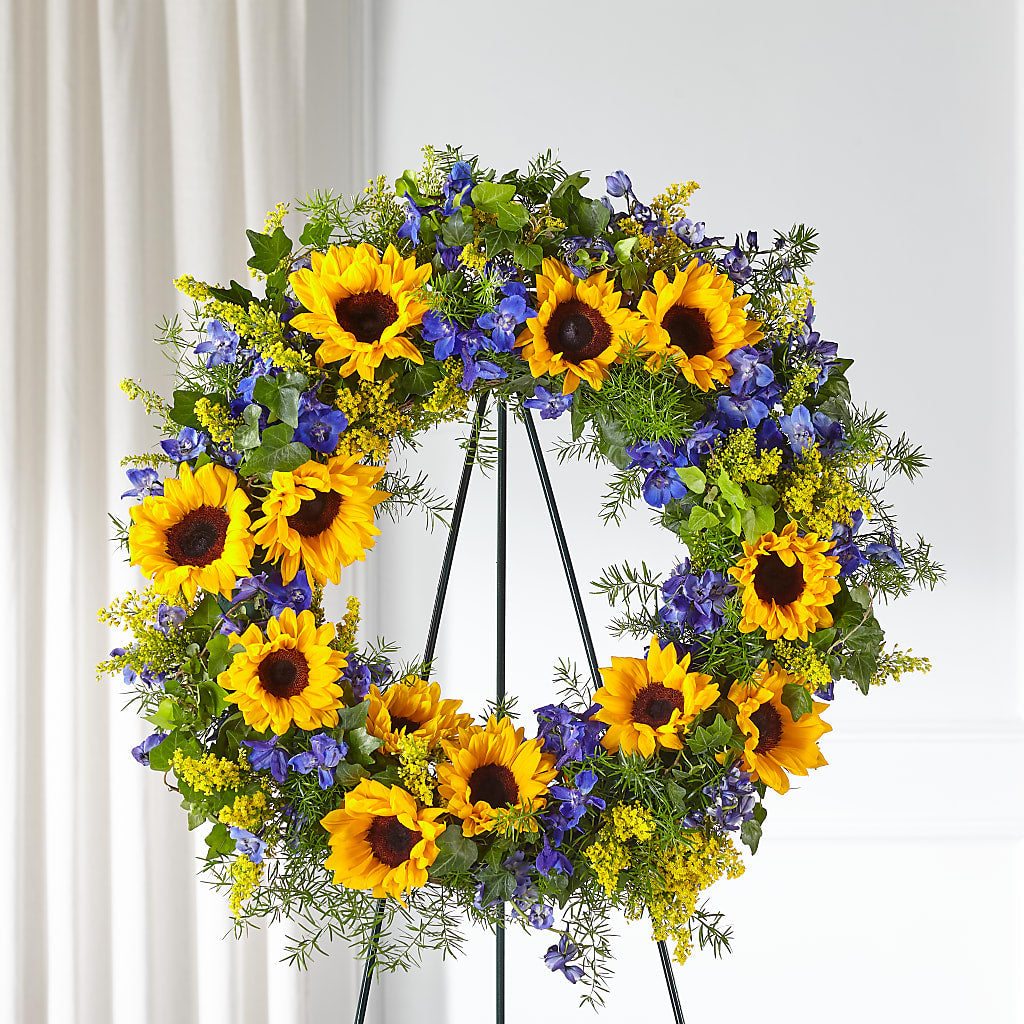 Bright Rays Wreath – All About Flowers, Bellingham WA
