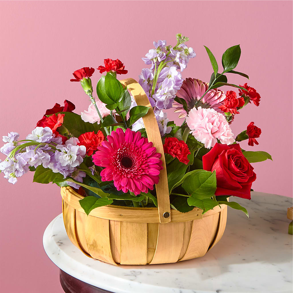 Pink Picnic Basket – All About Flowers, Bellingham WA