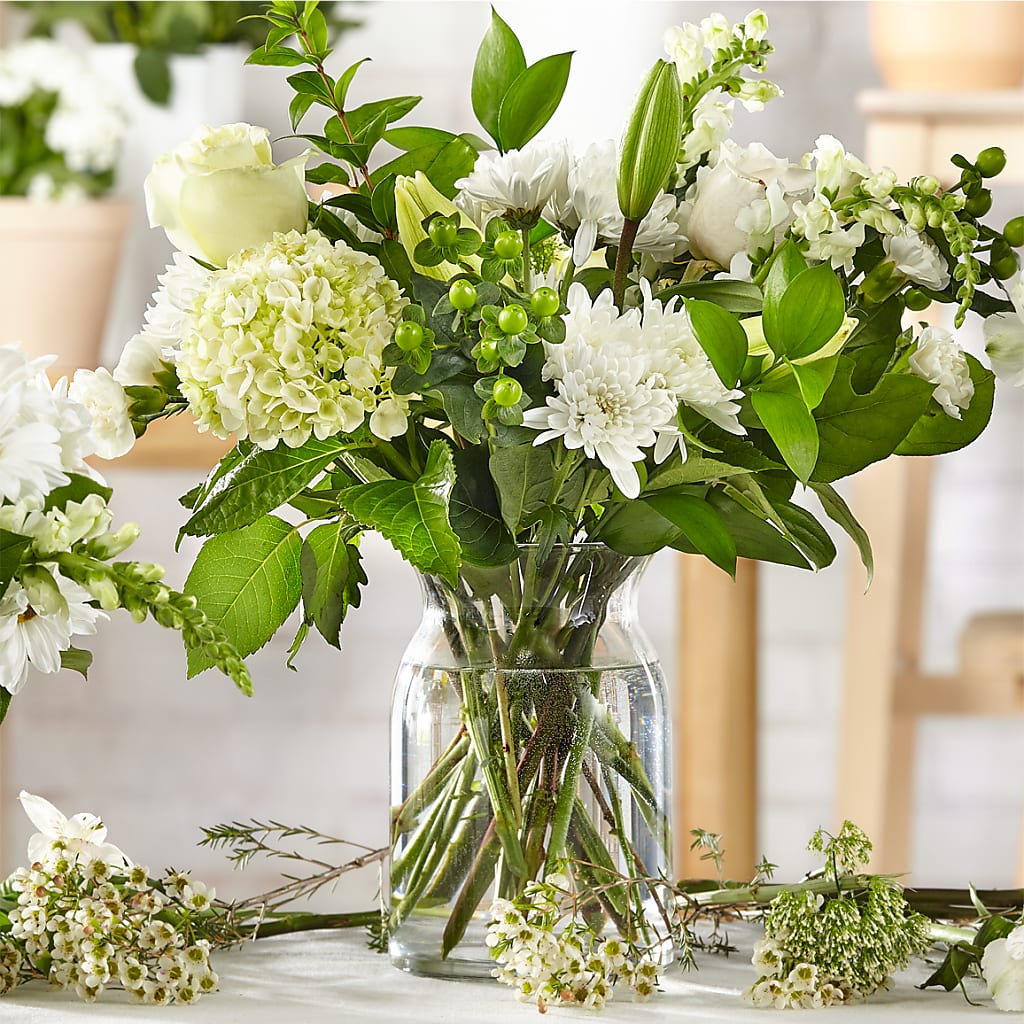 Classic Ivory – A Florist Original – All About Flowers, Bellingham WA