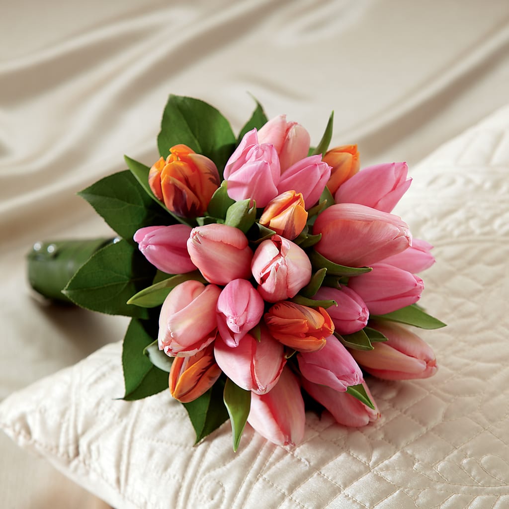 Embraceable Bouquet – All About Flowers, Bellingham WA
