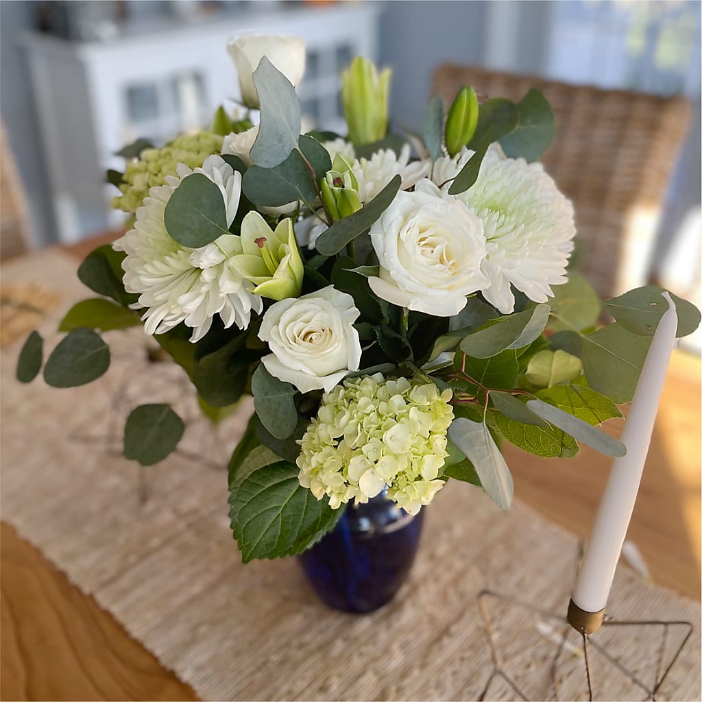 Snowy Dreams Bouquet –  All About Flowers, Bellingham WA